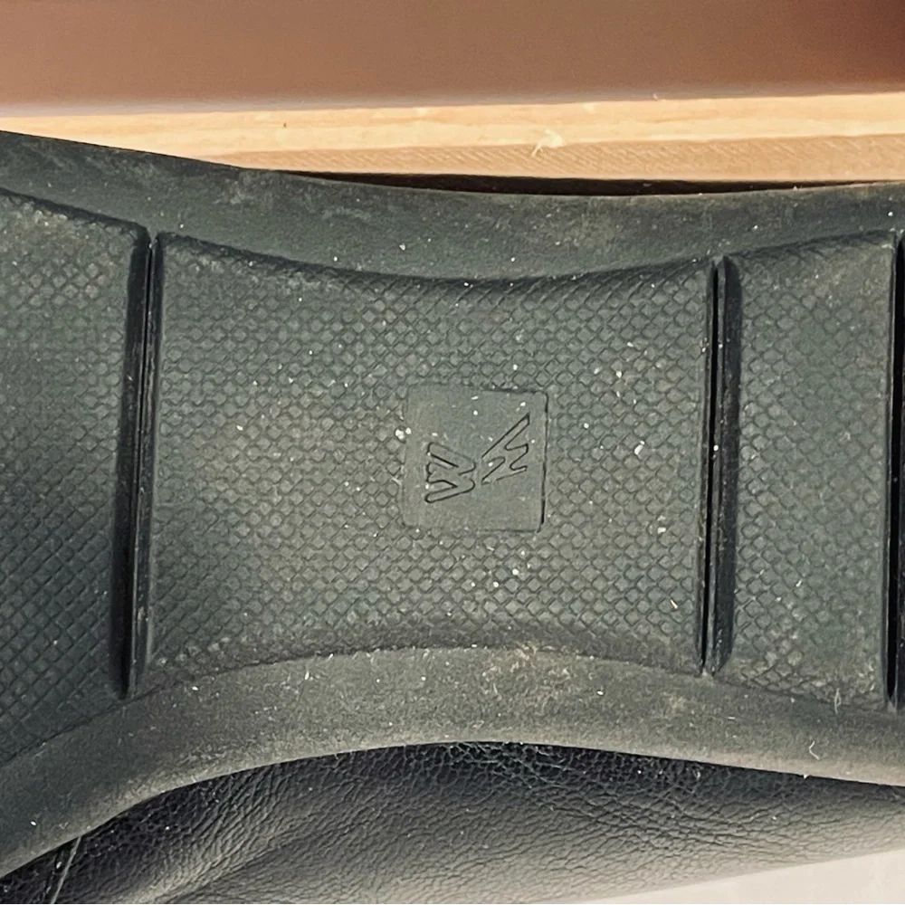 💥3/$50 White Mountain Black Vegan Leather Ballet Flats | Accent Band | EUC